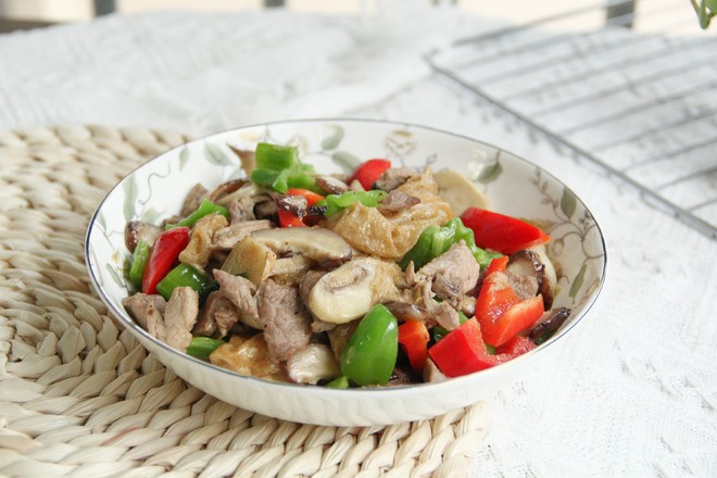 雙菇炒肉絲的做法-咸鮮味炒菜譜-易網(wǎng)健康養(yǎng)生網(wǎng) 雙菇炒肉絲的做法-咸鮮味炒菜譜