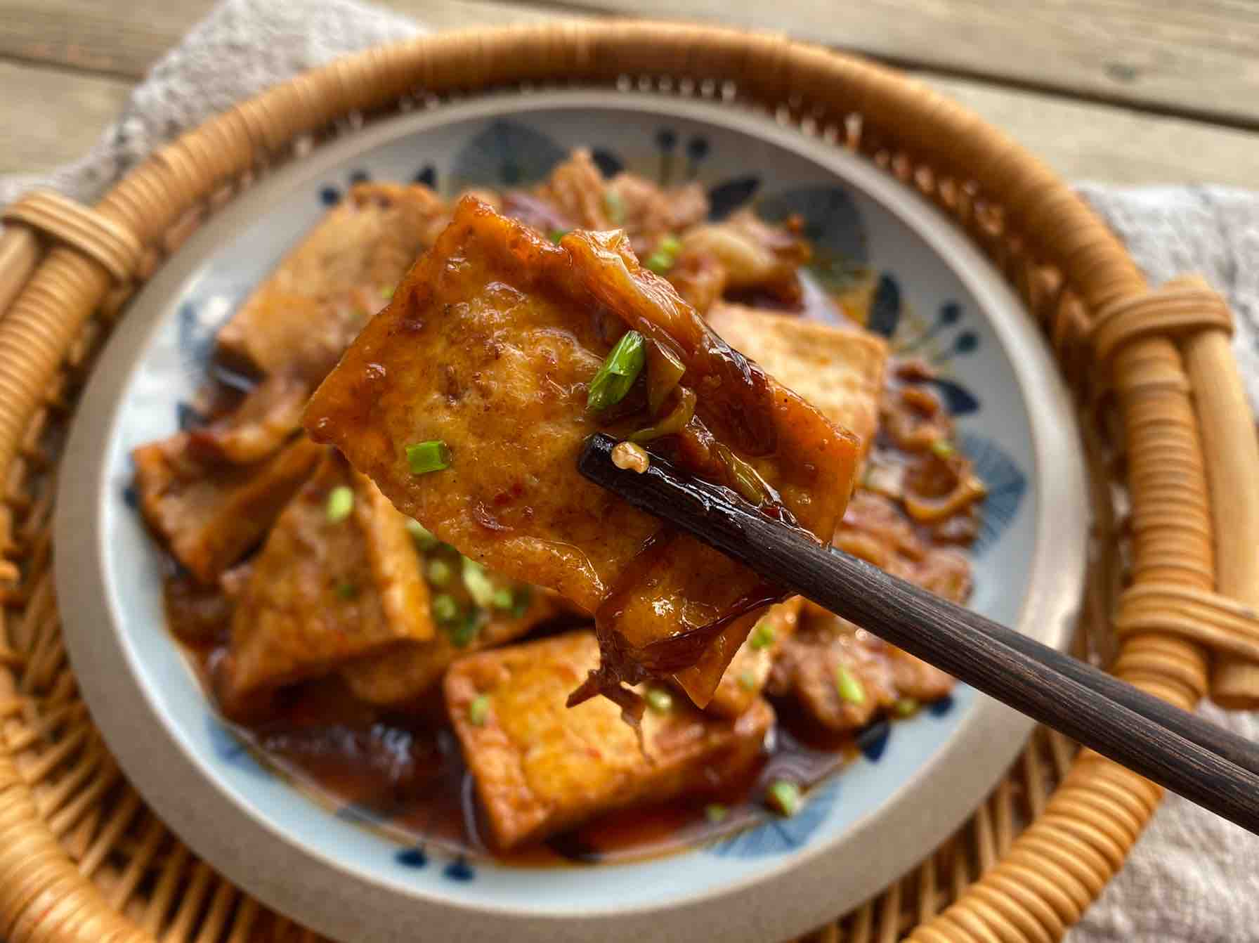 干鍋豆腐的做法-家常味炒菜譜-易網(wǎng)健康養(yǎng)生網(wǎng) 干鍋豆腐的做法-家常味炒菜譜