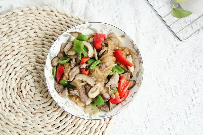 雙菇炒肉絲的做法-咸鮮味炒菜譜-易網(wǎng)健康養(yǎng)生網(wǎng) 雙菇炒肉絲的做法-咸鮮味炒菜譜
