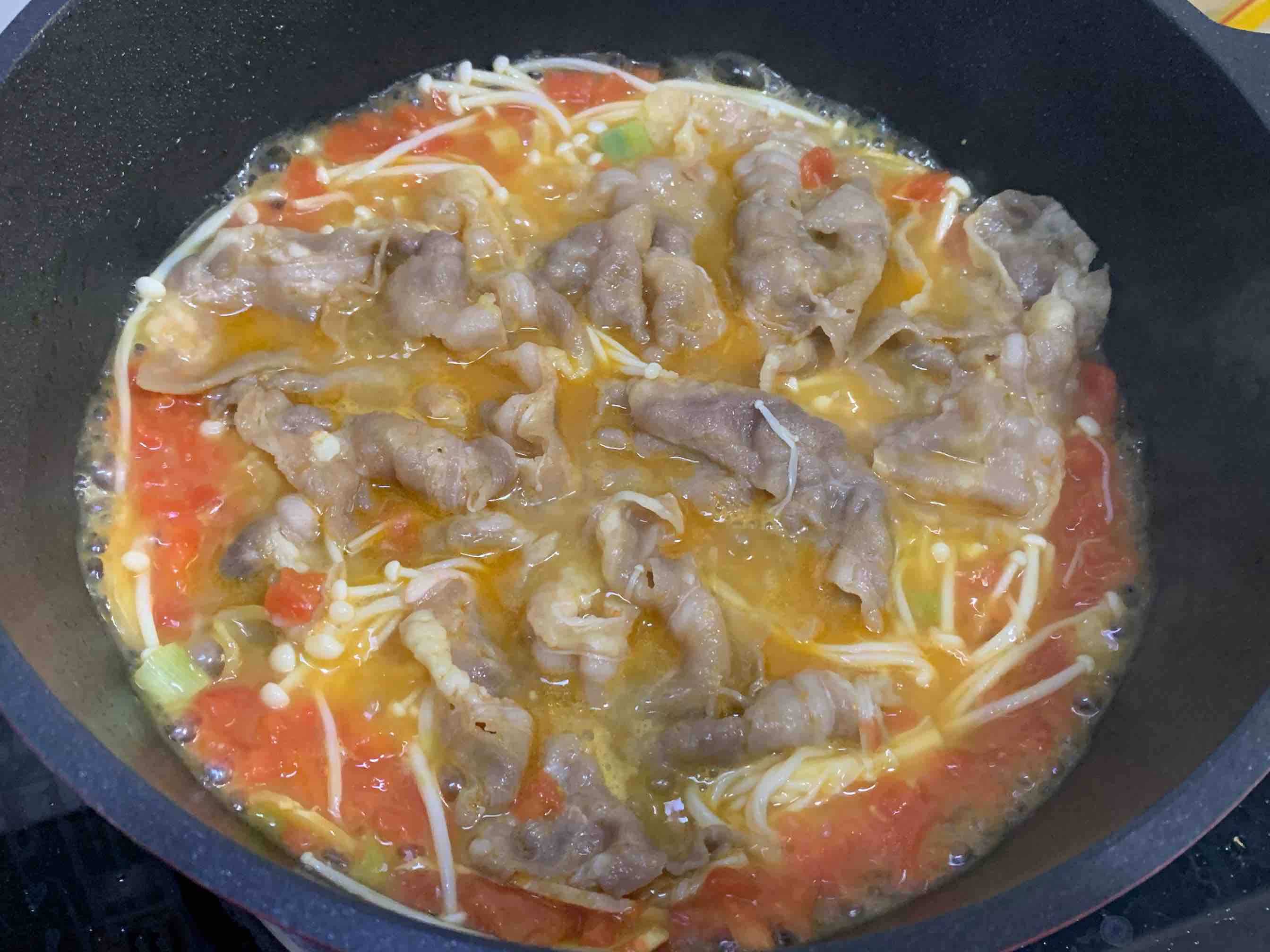懶人版酸湯肥牛??暖胃下飯的做法-香辣味炒菜譜