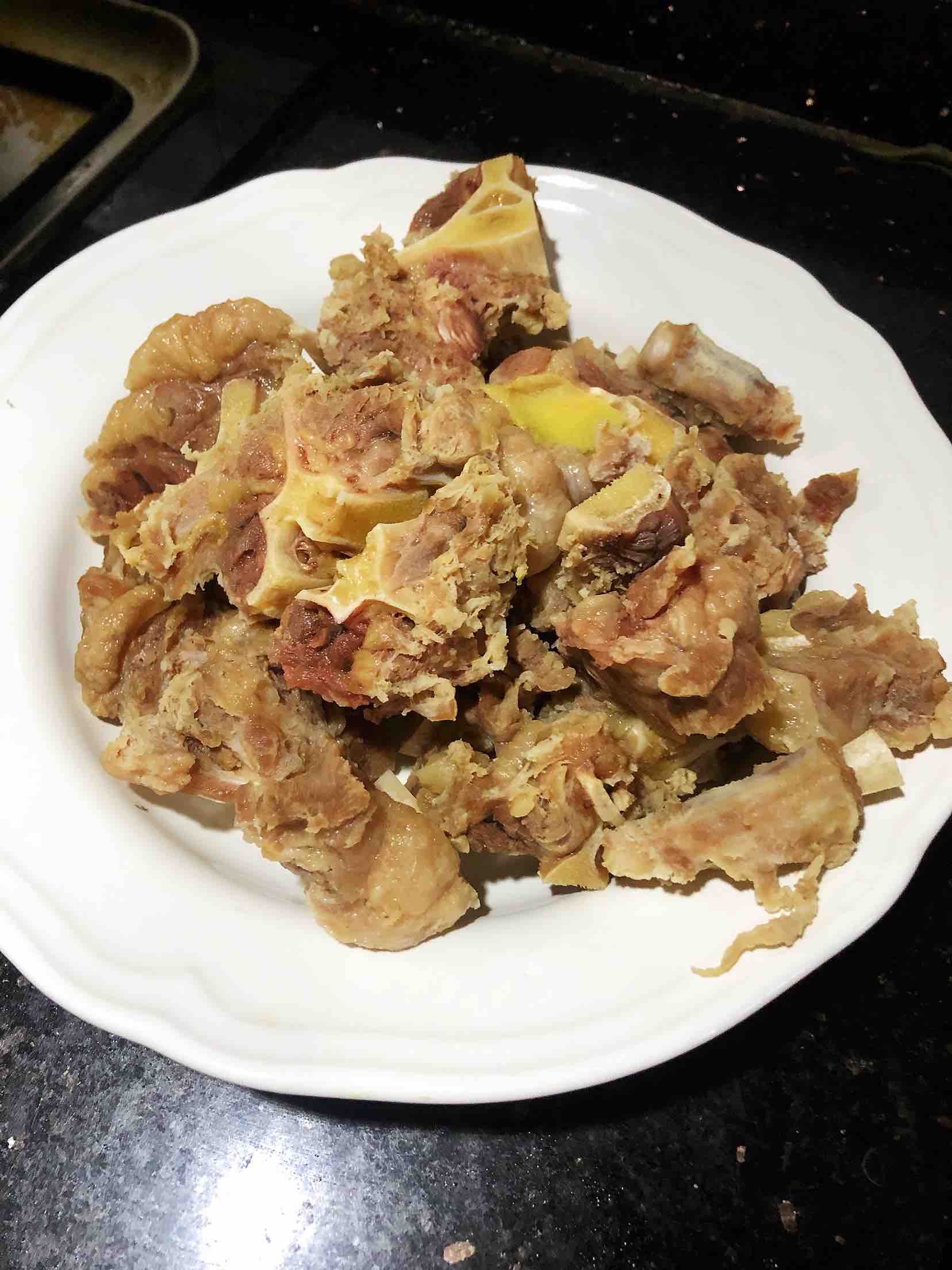 紅燒牛尾的做法-咸鮮味煮菜譜