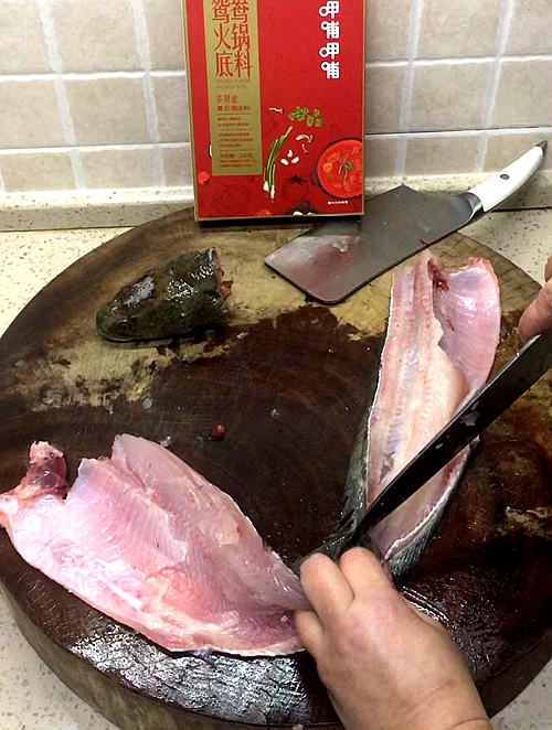 番茄魚(yú)的做法-酸甜味煮菜譜
