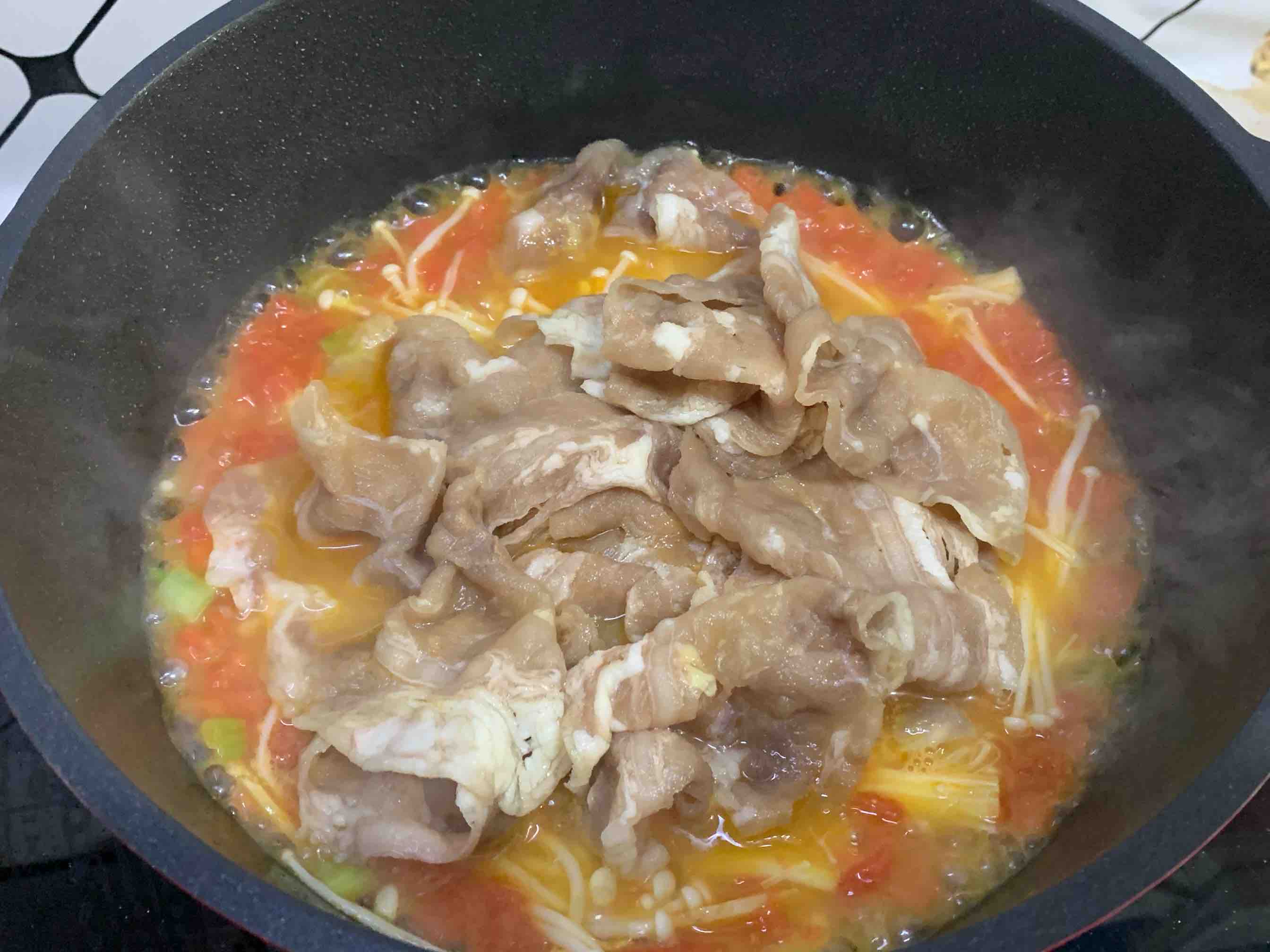懶人版酸湯肥牛??暖胃下飯的做法-香辣味炒菜譜