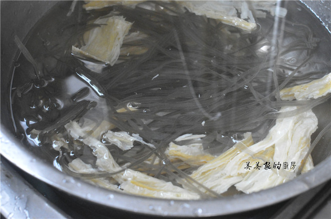 快手麻辣香鍋,5塊錢能做一大鍋,香過紅燒肉!的做法-香辣味拌菜譜-易網(wǎng)健康養(yǎng)生網(wǎng) 快手麻辣香鍋,5塊錢能做一大鍋,香過紅燒肉!的做法-香辣味拌菜譜