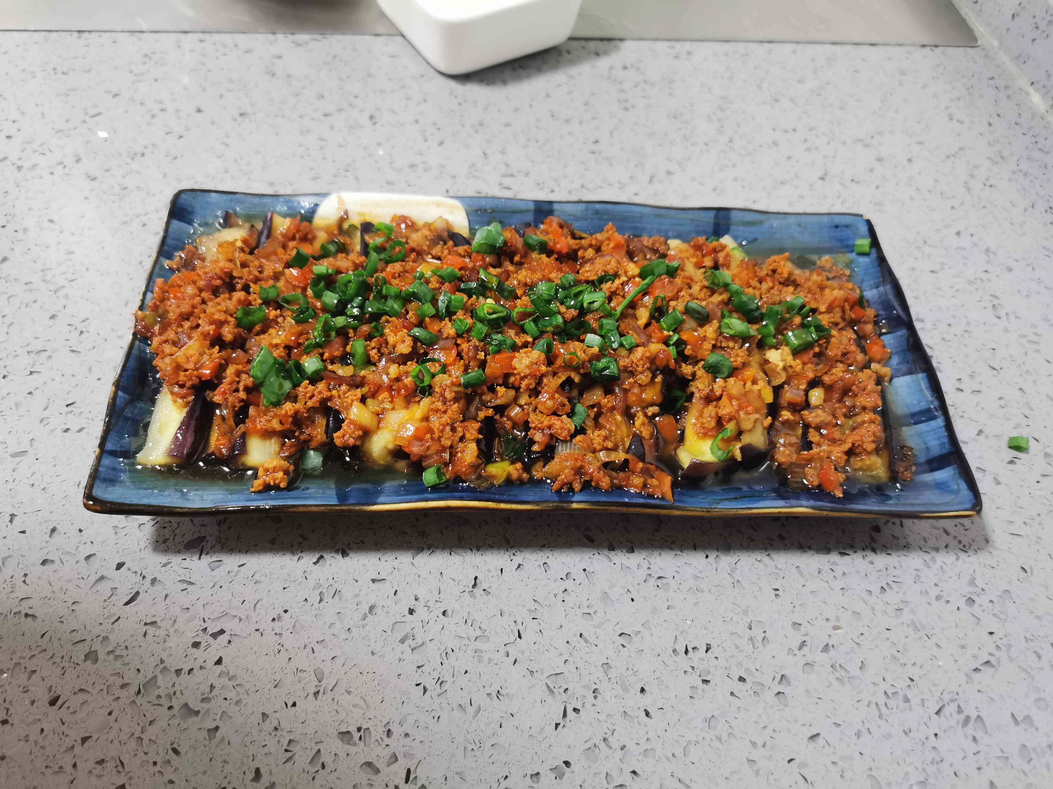 茄子不要油炸了,蒸著吃才更健康:肉沫蒸茄子的做法-咸鮮味蒸菜譜-易網(wǎng)健康養(yǎng)生網(wǎng) 茄子不要油炸了,蒸著吃才更健康:肉沫蒸茄子的做法-咸鮮味蒸菜譜