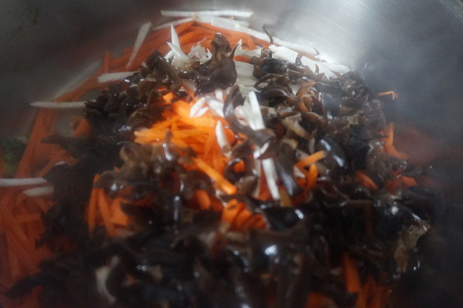清炒春意繽紛彩蔬的做法-咸鮮味炒菜譜