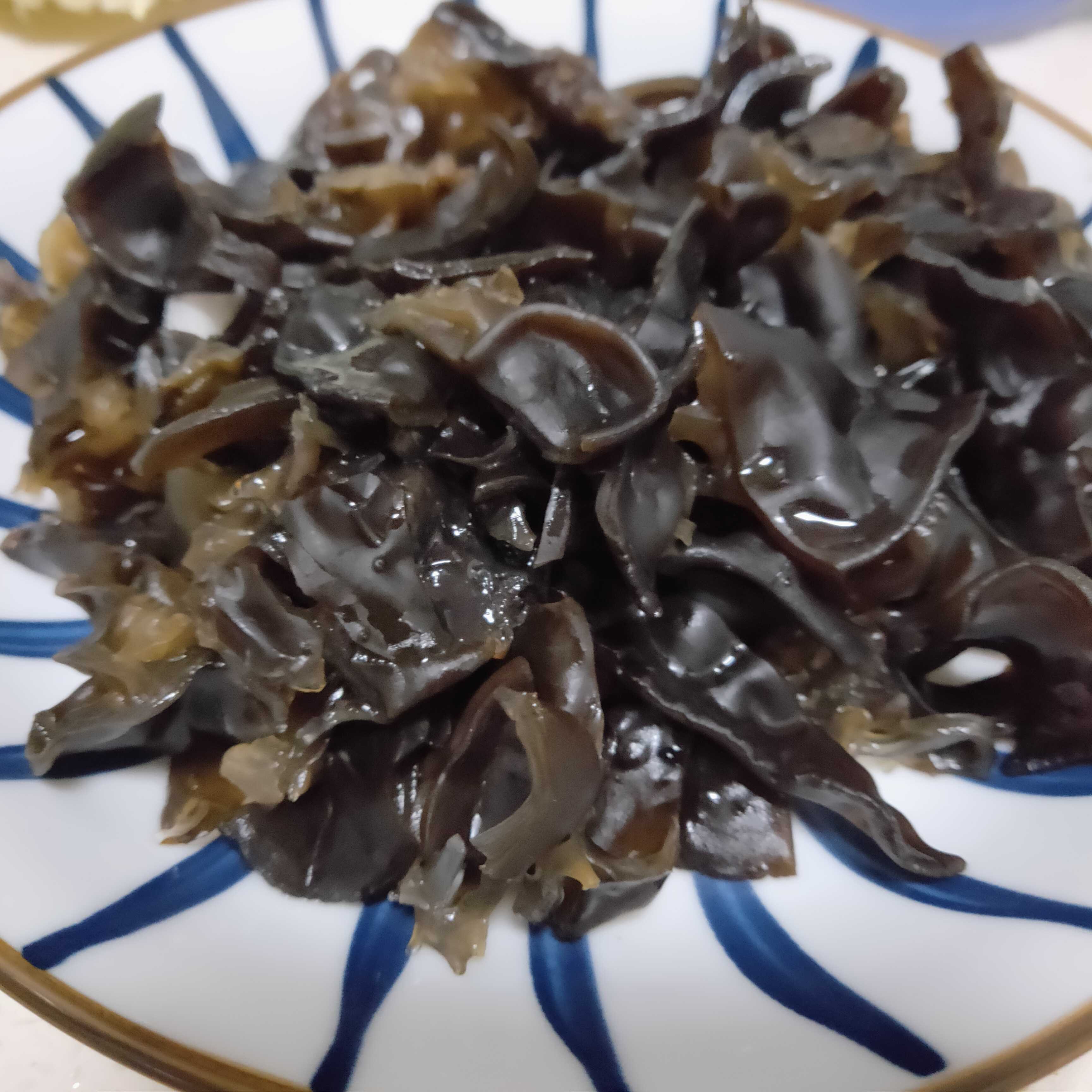 木耳炒肉絲的做法-家常味炒菜譜