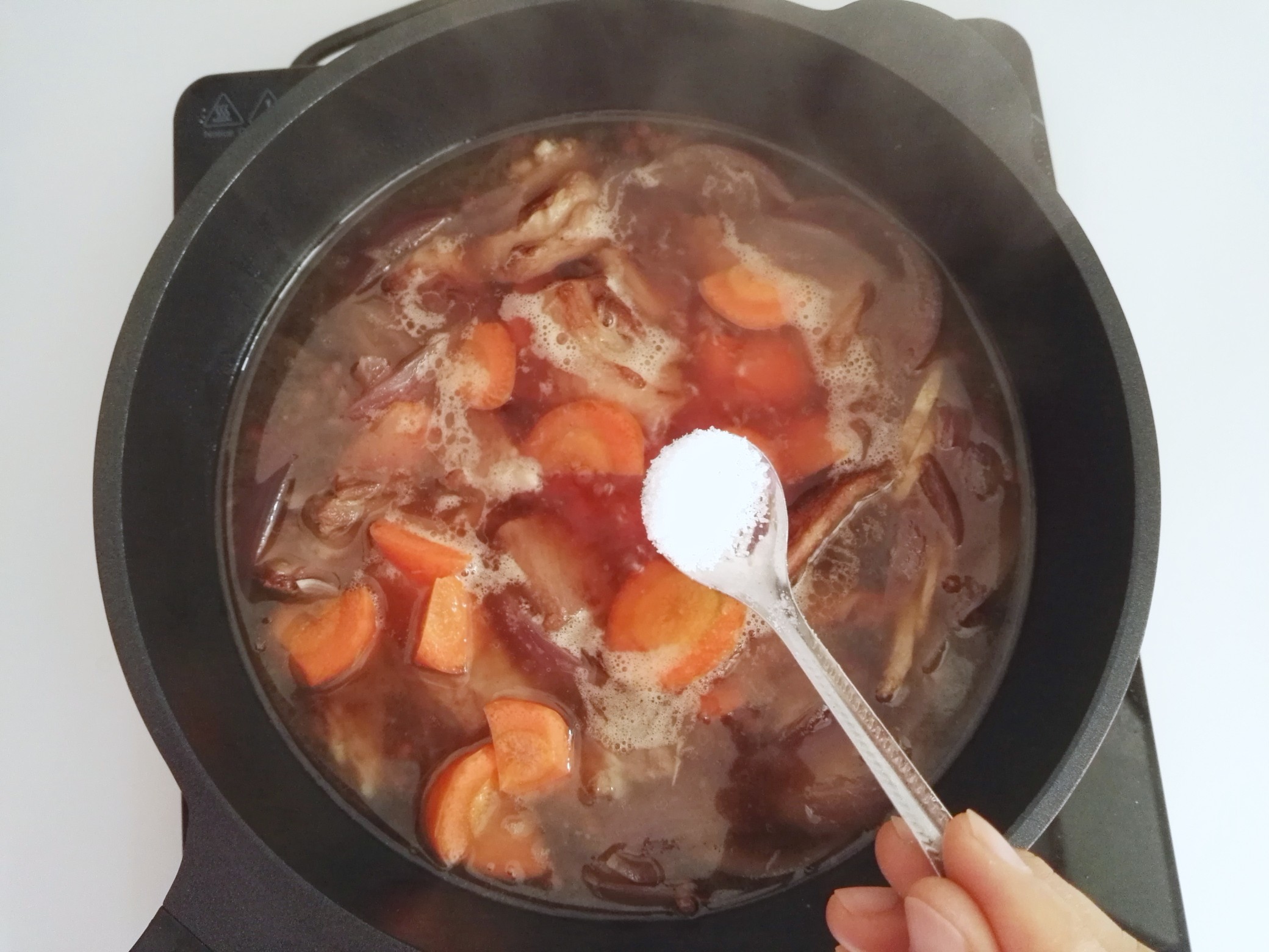 羊排這樣做,簡(jiǎn)單又美味,暖身又暖心的做法-咸鮮味煮菜譜-易網(wǎng)健康養(yǎng)生網(wǎng) 羊排這樣做,簡(jiǎn)單又美味,暖身又暖心的做法-咸鮮味煮菜譜