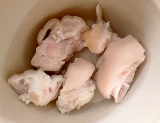 食材“八仙過海各顯神通”一壇鮮的不得了的做法-咸鮮味燉菜譜-易網健康養生網 食材“八仙過海各顯神通”一壇鮮的不得了的做法-咸鮮味燉菜譜