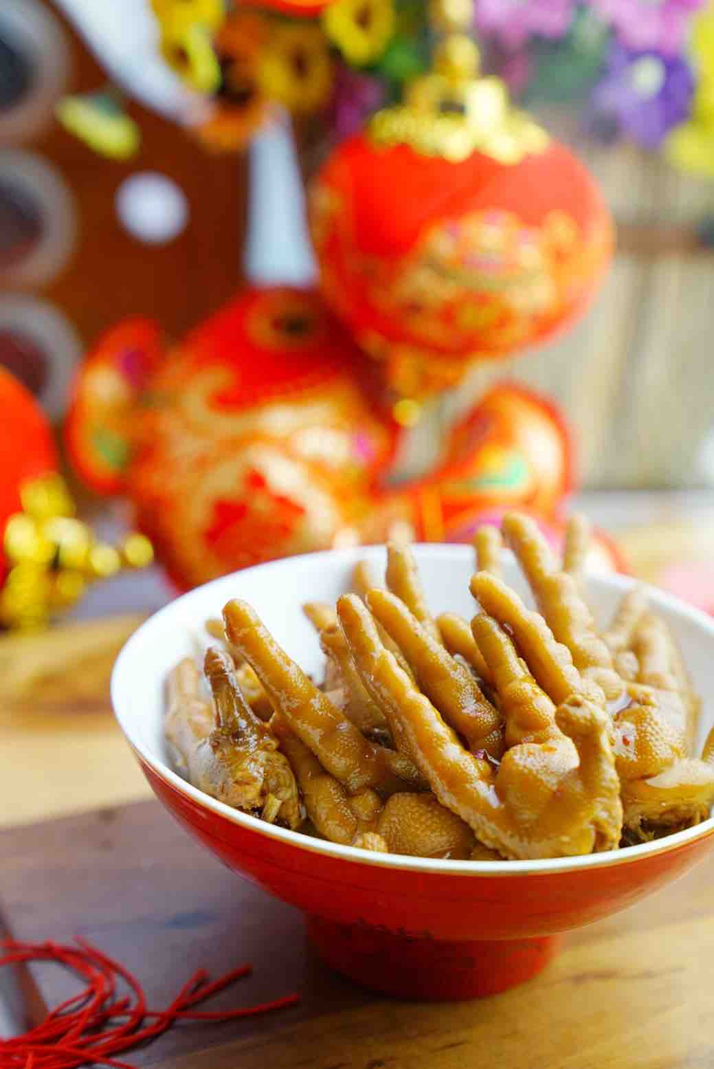 麻辣鹵雞爪，年菜里不可缺少的一道菜的做法-麻辣味鹵菜譜