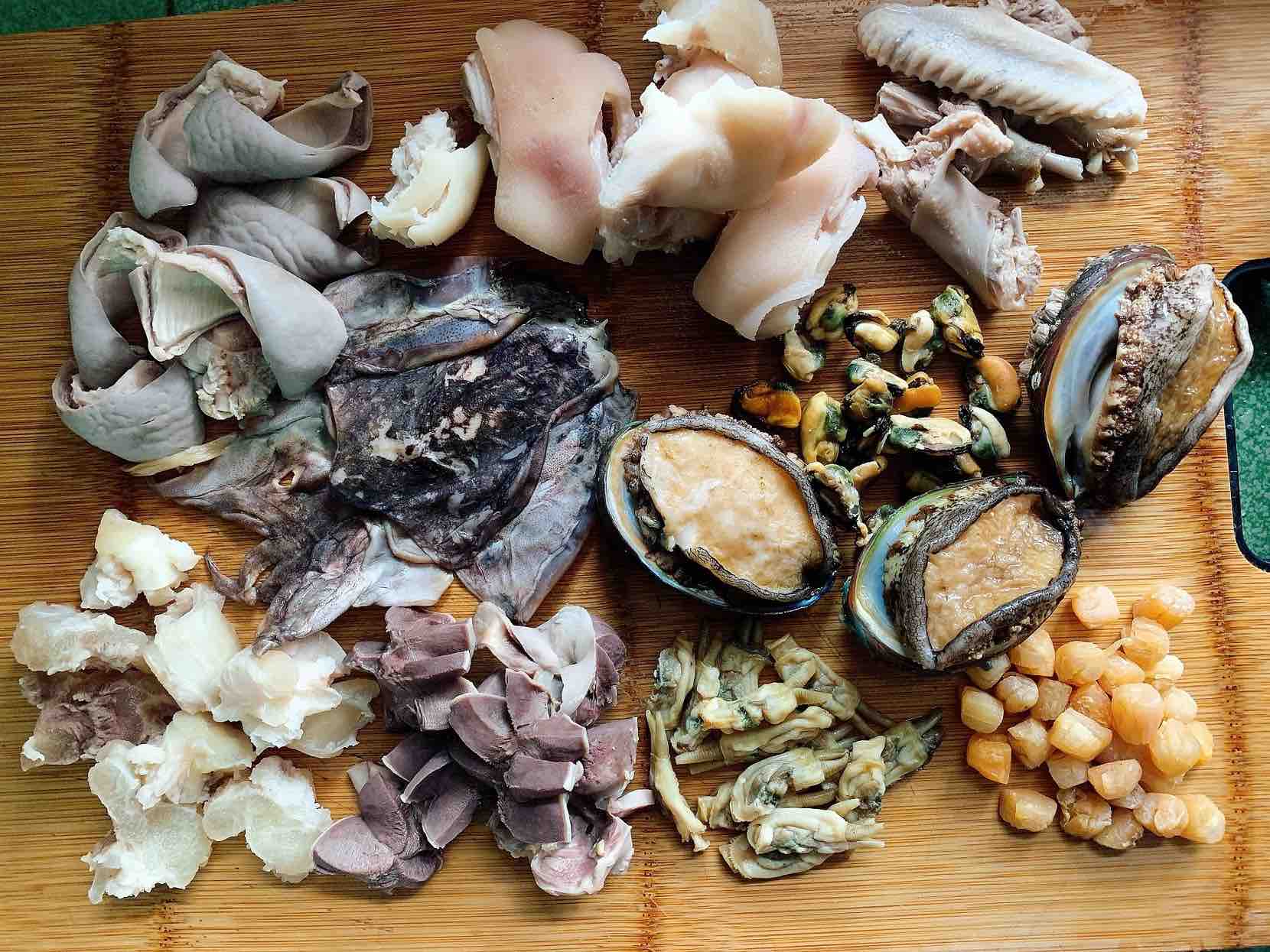 食材“八仙過海各顯神通”一壇鮮的不得了的做法-咸鮮味燉菜譜-易網<a href=http://www.aoa7937.com/ target=_blank class=infotextkey>健康養生</a>網 食材“八仙過海各顯神通”一壇鮮的不得了的做法-咸鮮味燉菜譜