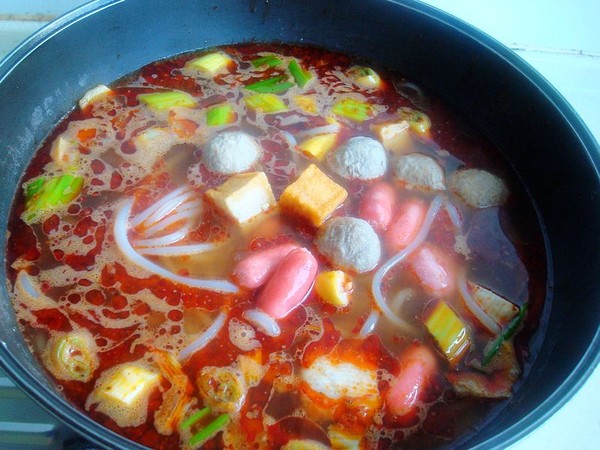 冒菜米粉的做法-香辣味煮菜譜-易網健康養生網 冒菜米粉的做法-香辣味煮菜譜