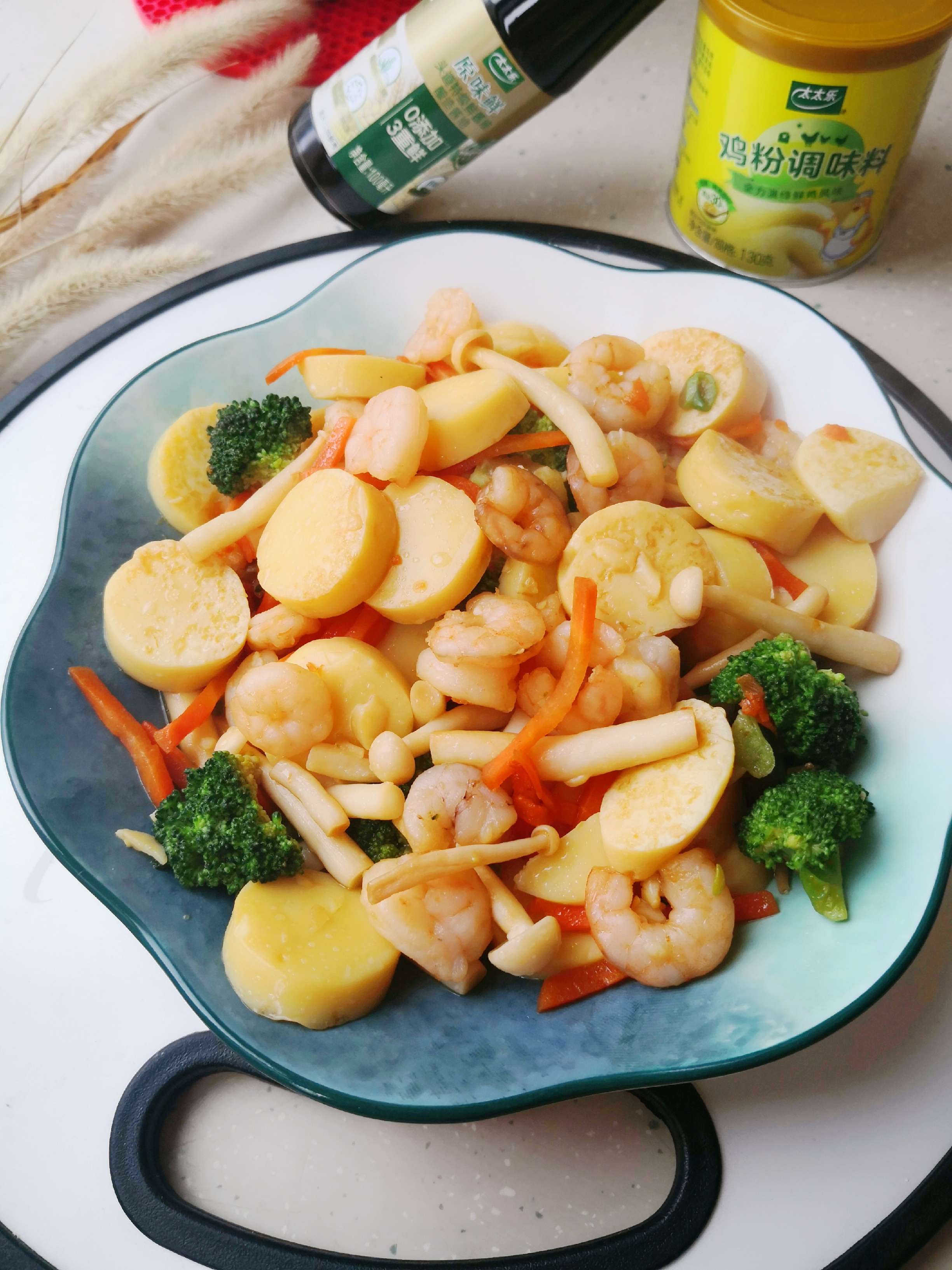 新年福氣滿滿 三鮮日本豆腐的做法-咸鮮味炒菜譜-易網健康養生網 新年福氣滿滿 三鮮日本豆腐的做法-咸鮮味炒菜譜