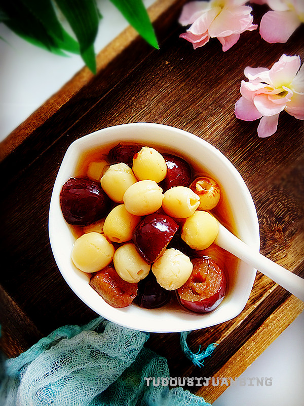 蓮子蒸紅棗的做法-甜味蒸菜譜-易網(wǎng)健康養(yǎng)生網(wǎng) 蓮子蒸紅棗的做法-甜味蒸菜譜
