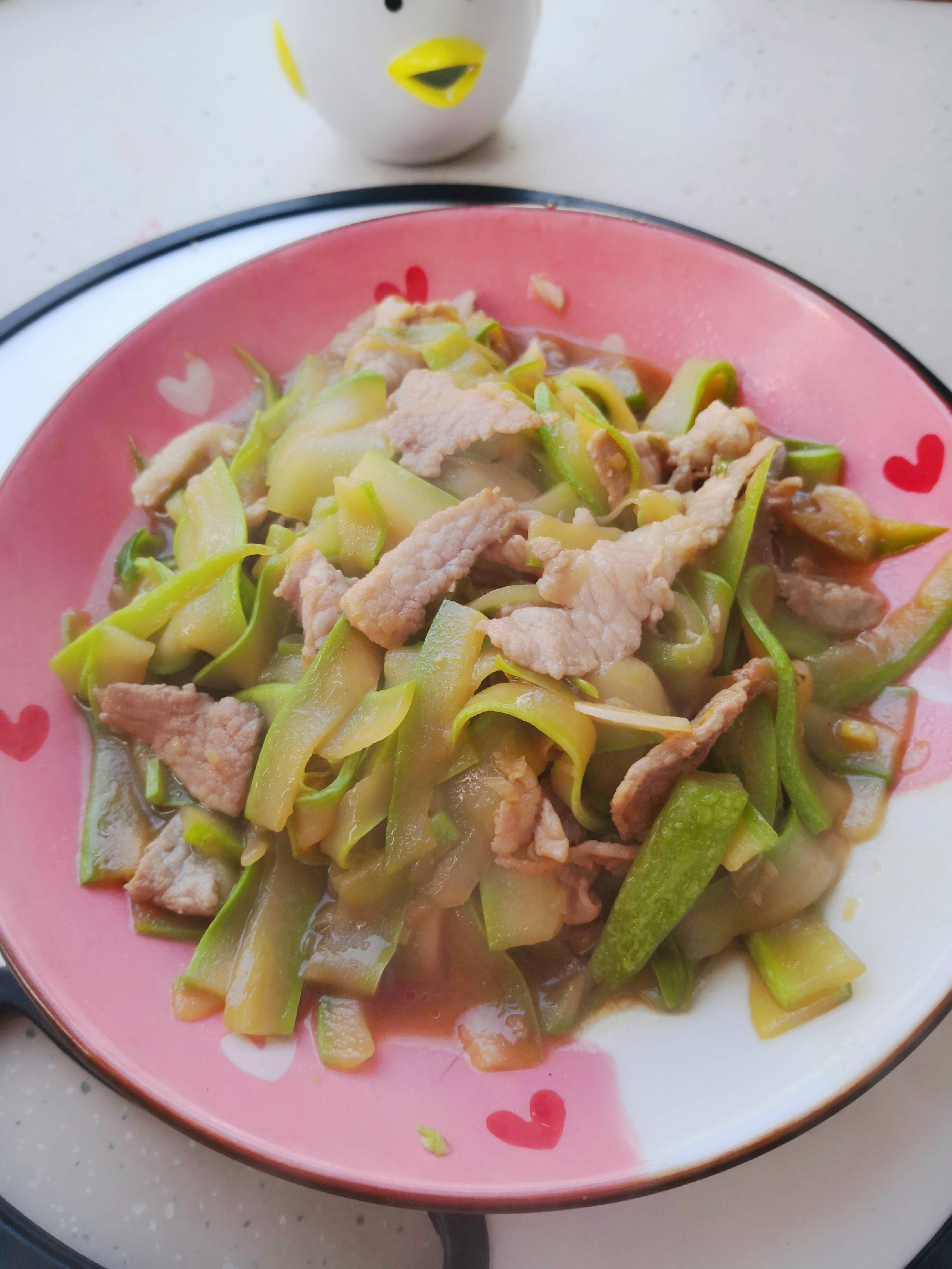 鮮香下飯,葷素搭配營養(yǎng)好,角瓜炒肉片的做法-家常味炒菜譜-易網(wǎng)健康養(yǎng)生網(wǎng) 鮮香下飯,葷素搭配營養(yǎng)好,角瓜炒肉片的做法-家常味炒菜譜