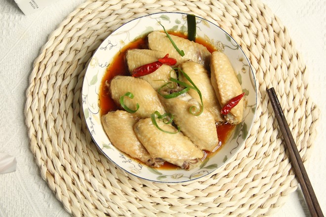 清蒸雞翅中,鮮嫩入味!的做法-咸鮮味蒸菜譜-易網健康養生網 清蒸雞翅中,鮮嫩入味!的做法-咸鮮味蒸菜譜