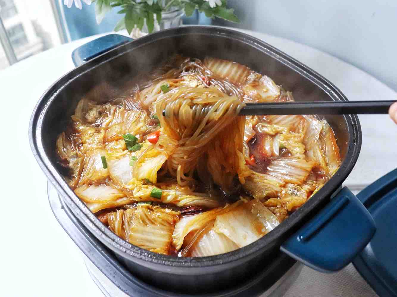 白菜豬肉燉粉條的做法-家常味煮菜譜-易網(wǎng)健康養(yǎng)生網(wǎng) 白菜豬肉燉粉條的做法-家常味煮菜譜