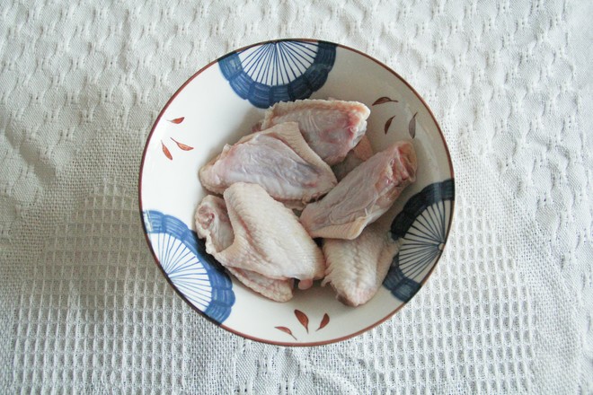 清蒸雞翅中，鮮嫩入味！的做法-咸鮮味蒸菜譜