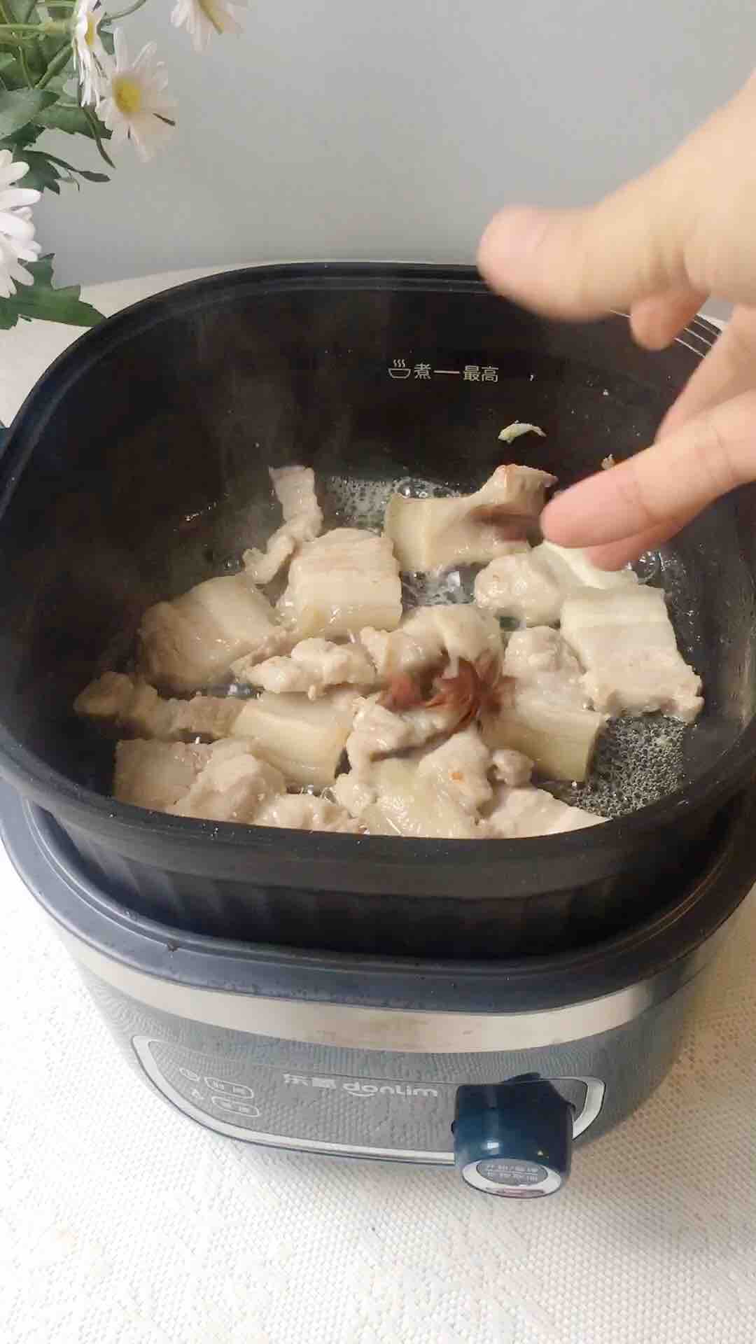 白菜豬肉燉粉條的做法-家常味煮菜譜-易網(wǎng)健康養(yǎng)生網(wǎng) 白菜豬肉燉粉條的做法-家常味煮菜譜