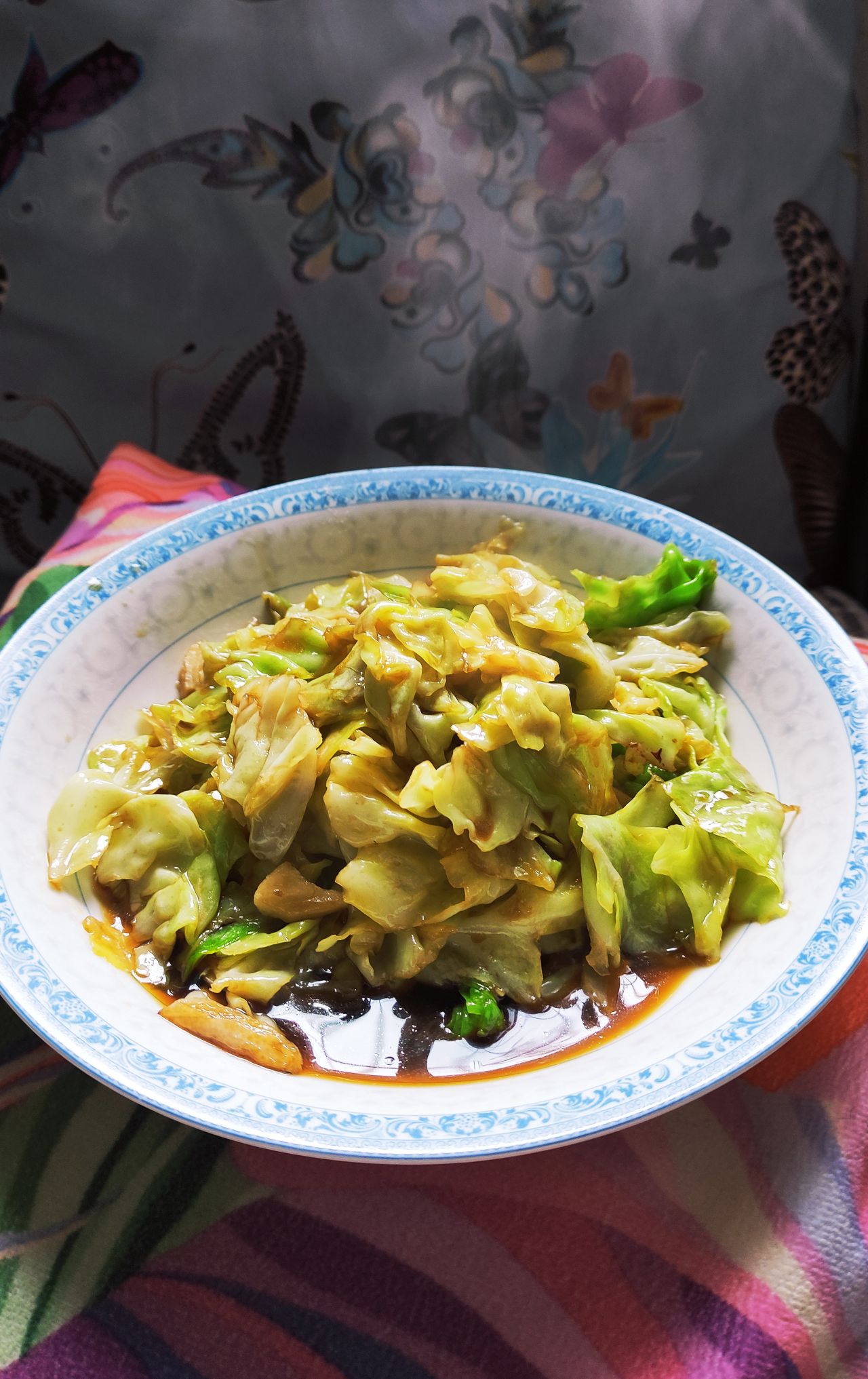 最好的下飯神菜~~~手撕包菜的做法-家常味炒菜譜-易網健康養生網 最好的下飯神菜~~~手撕包菜的做法-家常味炒菜譜