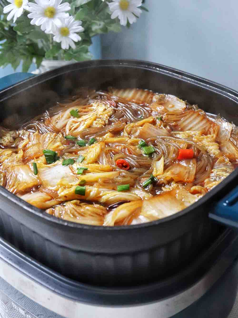 白菜豬肉燉粉條的做法-家常味煮菜譜-易網(wǎng)健康養(yǎng)生網(wǎng) 白菜豬肉燉粉條的做法-家常味煮菜譜