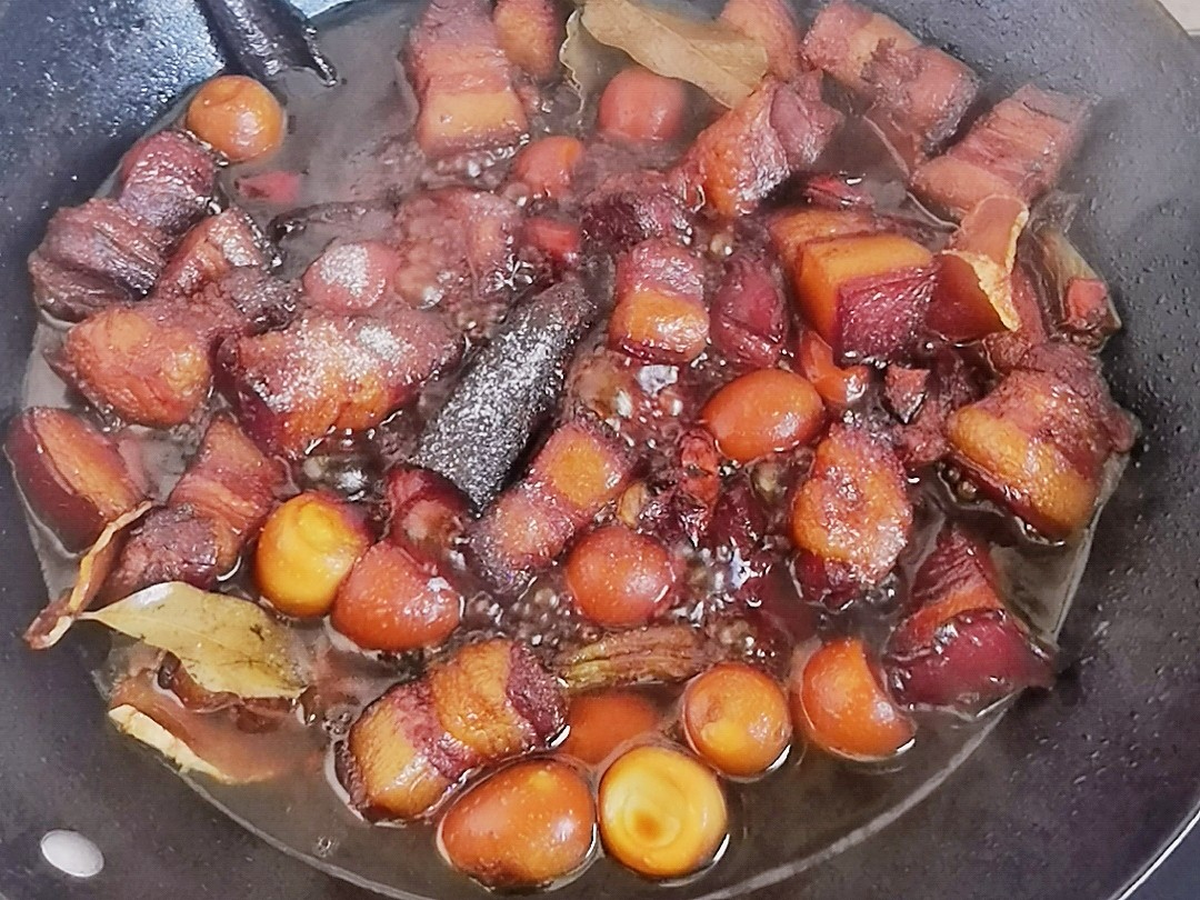 年夜飯“硬菜”-不加1滴水的紅燒肉,入口咂舌仰嘆天的做法-家常味燉菜譜-易網健康養生網 年夜飯“硬菜”-不加1滴水的紅燒肉,入口咂舌仰嘆天的做法-家常味燉菜譜