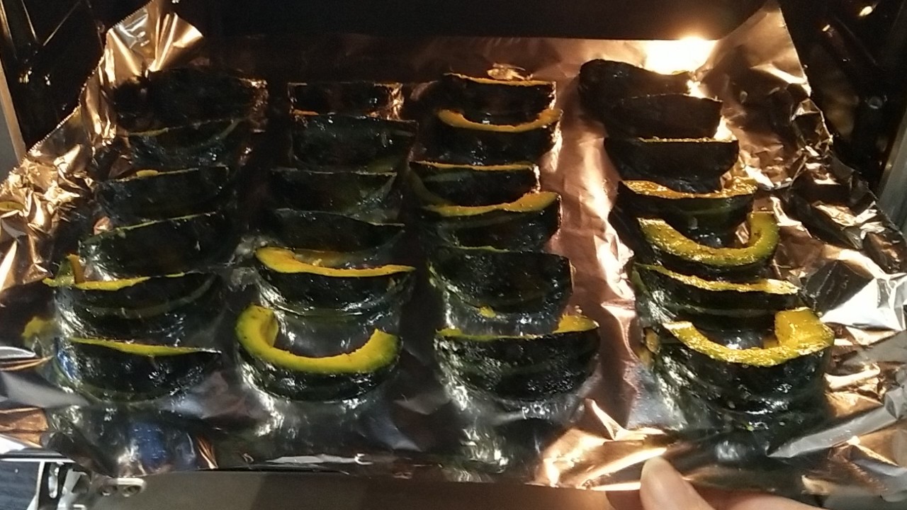 黑胡椒風味烤貝貝南瓜的做法-家常味烤菜譜