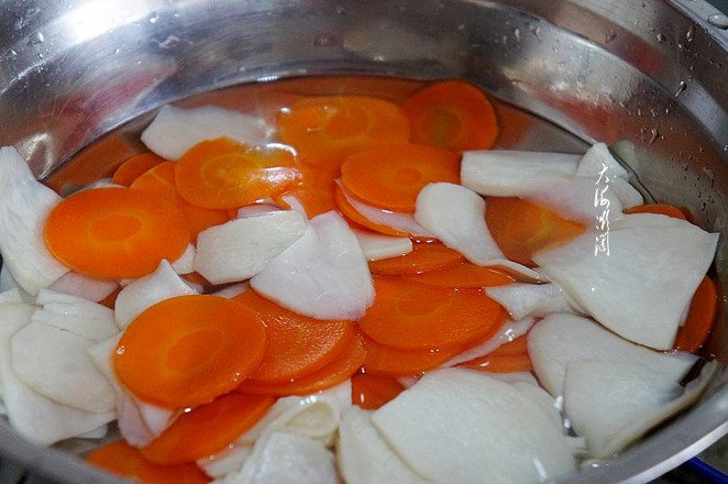 新年必備的吉祥蒸菜~花開富貴的做法-咸鮮味蒸菜譜-易網(wǎng)健康養(yǎng)生網(wǎng) 新年必備的吉祥蒸菜~花開富貴的做法-咸鮮味蒸菜譜