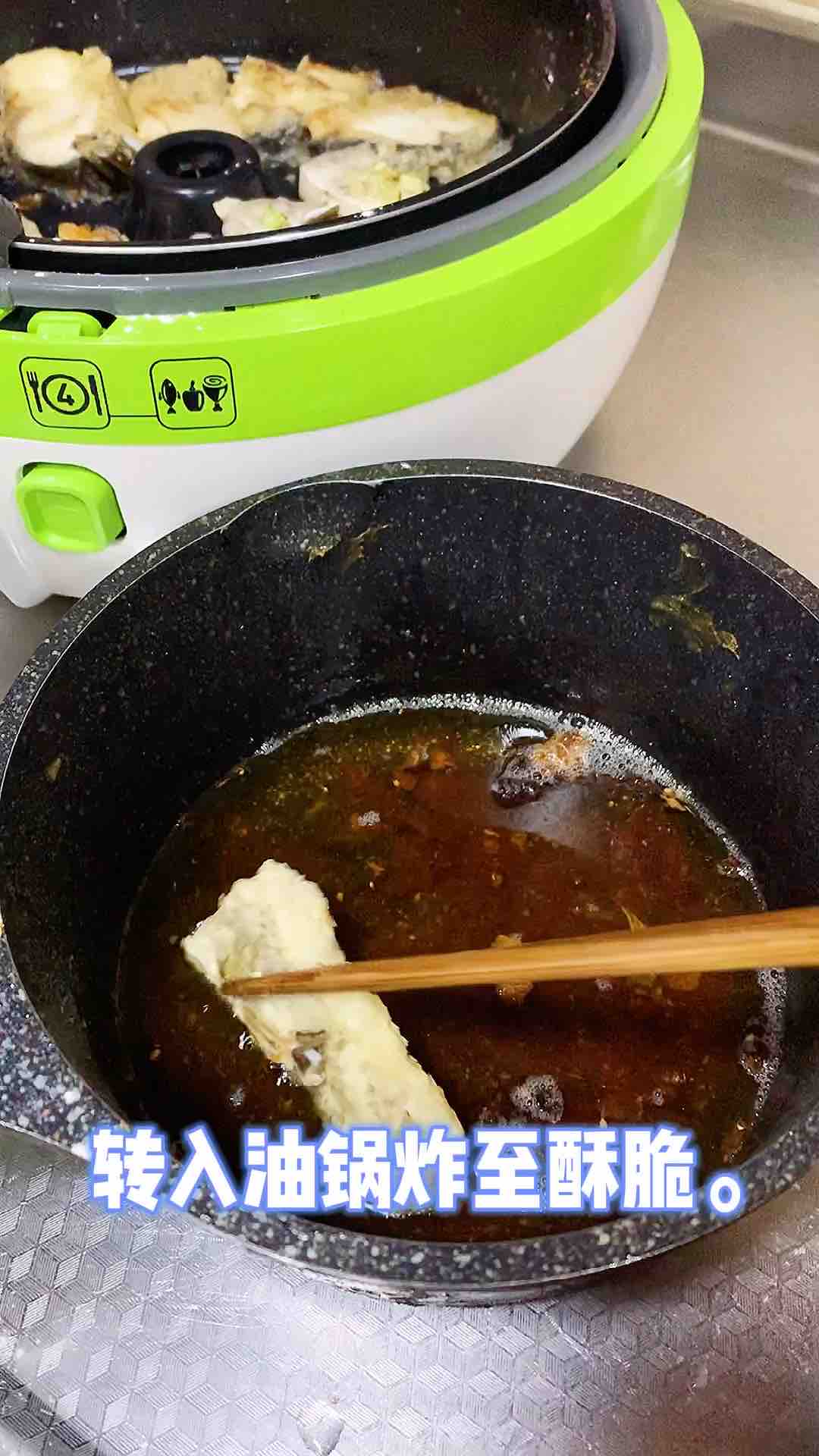冰箱里的凍魚怎么做好吃呢？今天就來一份香焗凍魚，吃出鮮魚的感覺。的做法-咸鮮味焗菜譜