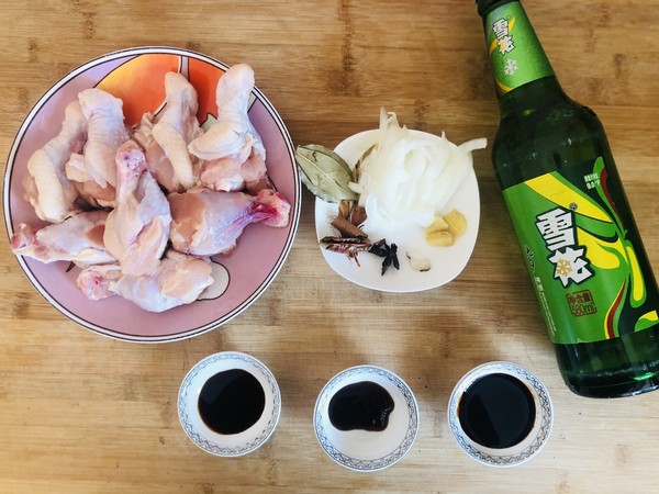 啤酒燒雞翅根的做法-咸鮮味燒菜譜-易網<a href=http://www.aoa7937.com/ target=_blank class=infotextkey>健康養生</a>網 啤酒燒雞翅根的做法-咸鮮味燒菜譜