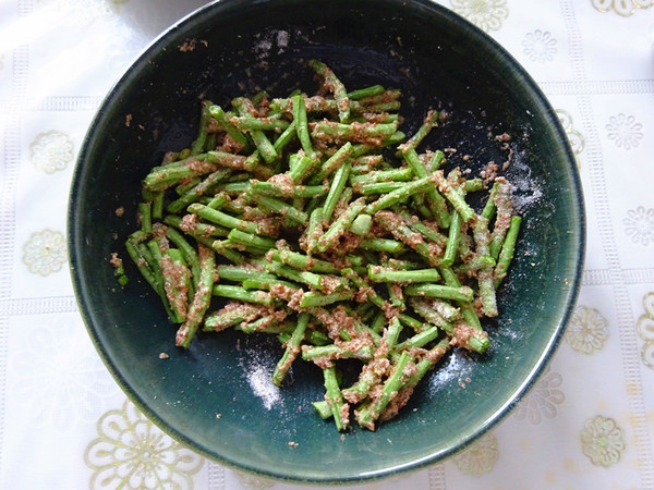 黑麥蒸豇豆的做法-蔥香味蒸菜譜-易網(wǎng)健康養(yǎng)生網(wǎng) 黑麥蒸豇豆的做法-蔥香味蒸菜譜