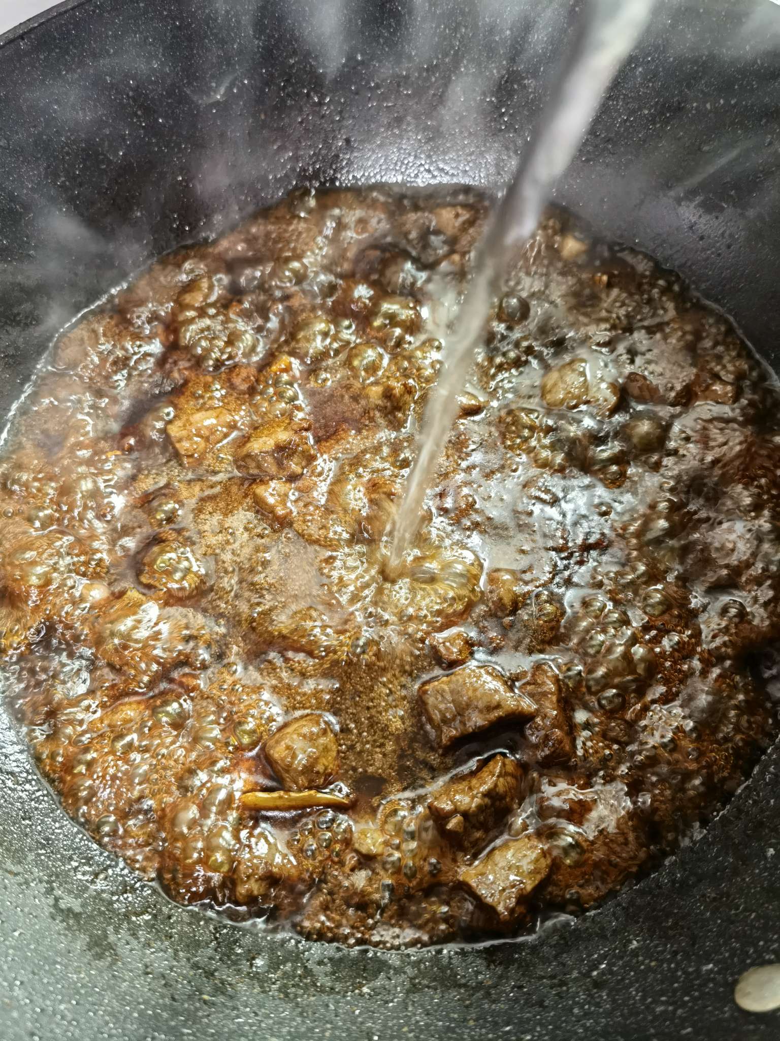 牛腩燉山藥的做法-咸鮮味燒菜譜