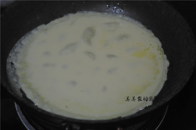 5分鐘就上桌的黃金雞蛋餅的做法-家常味煎菜譜-易網健康養生網 5分鐘就上桌的黃金雞蛋餅的做法-家常味煎菜譜