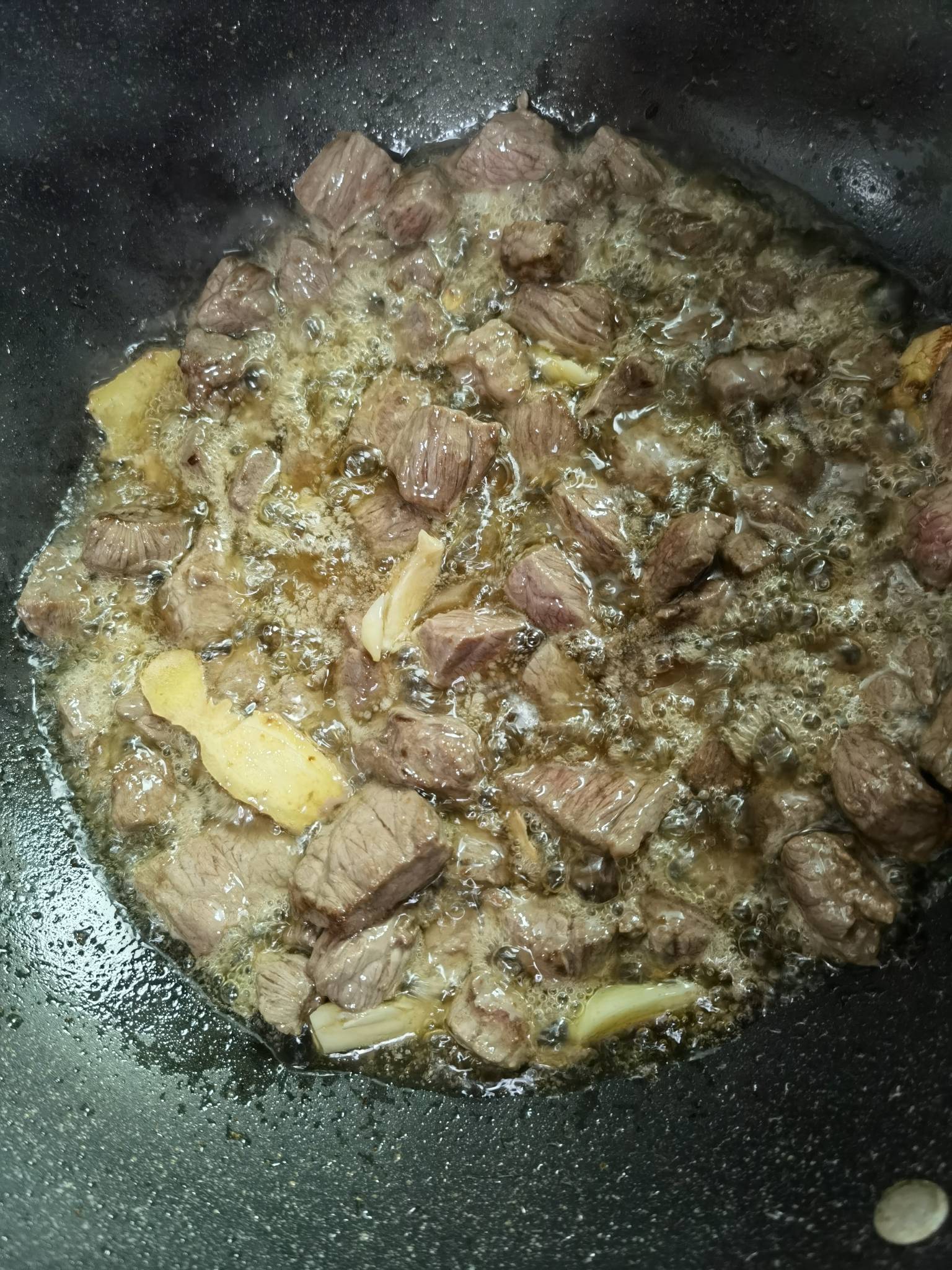 牛腩燉山藥的做法-咸鮮味燒菜譜