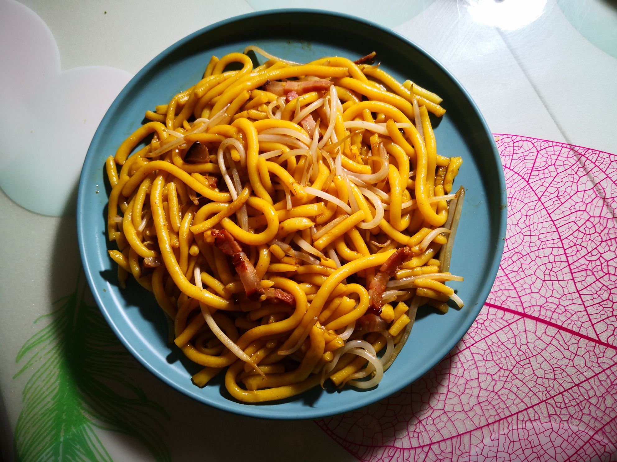 臘肉炒叉子的做法-家常味炒菜譜-易網(wǎng)健康養(yǎng)生網(wǎng) 臘肉炒叉子的做法-家常味炒菜譜