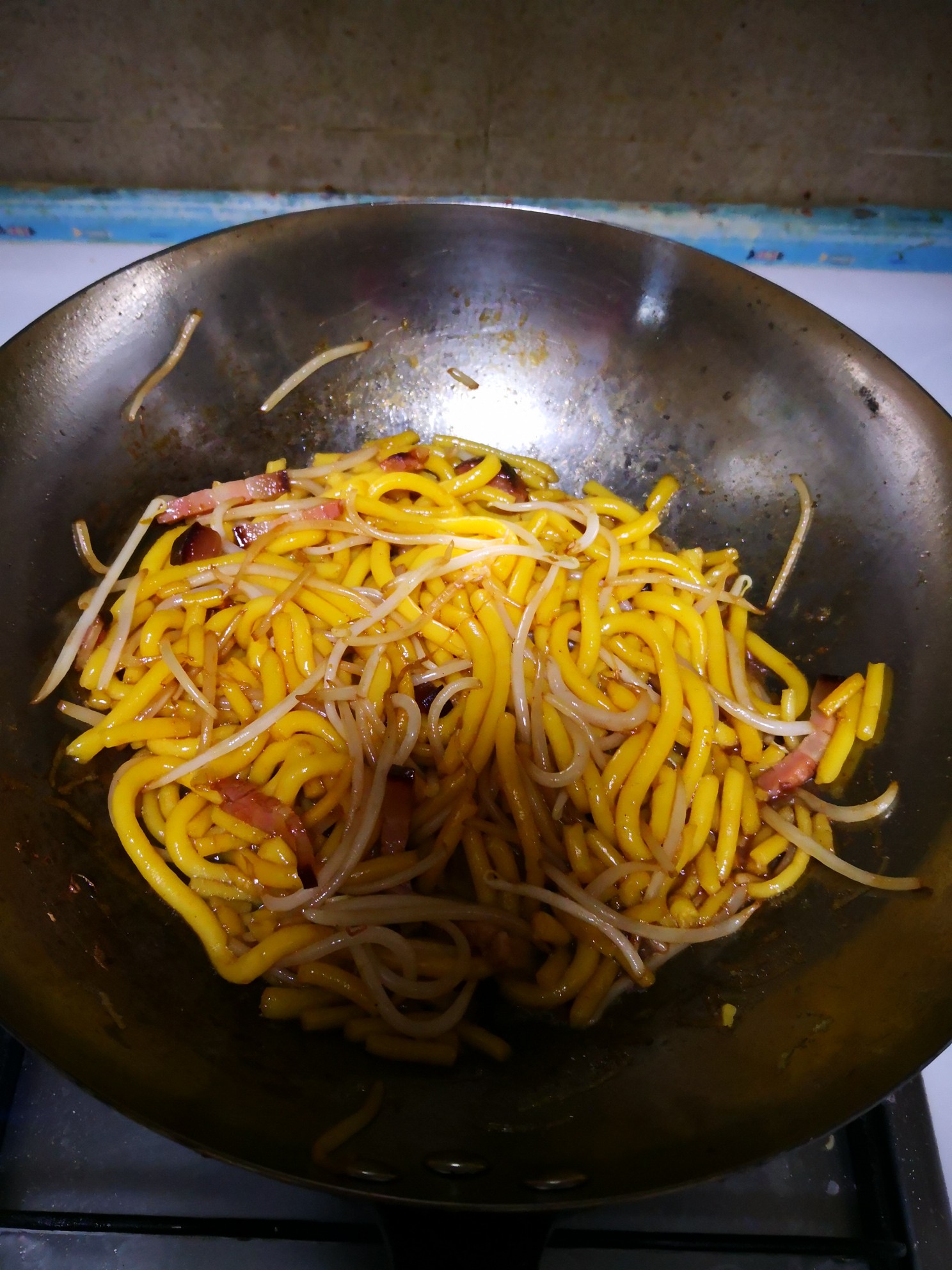臘肉炒叉子的做法-家常味炒菜譜