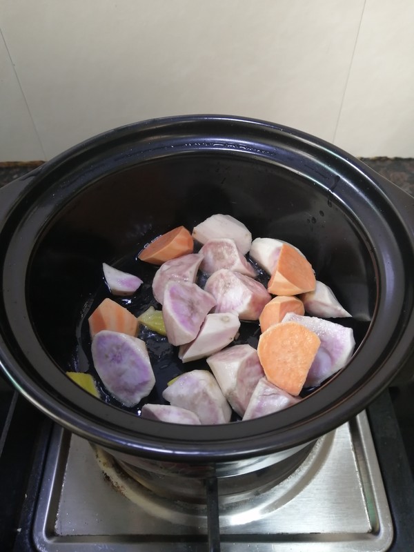 家鄉的味道~~午餐肉番薯芥菜煲的做法-家常味煮菜譜