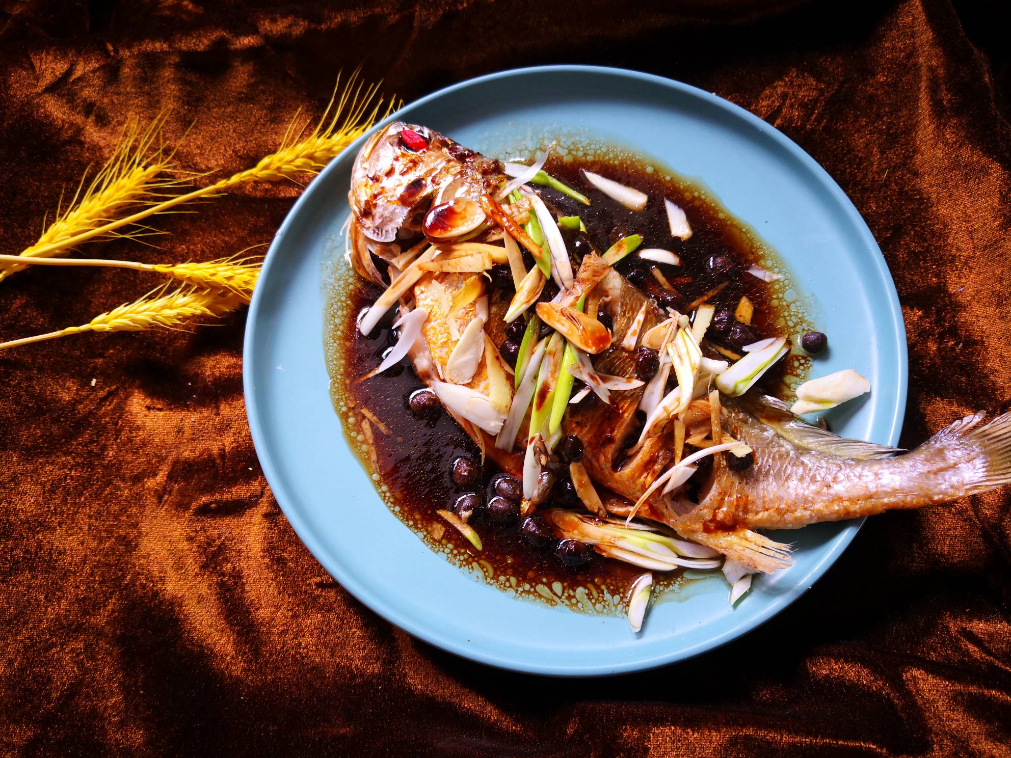豆豉黃花魚的做法-豆瓣味蒸菜譜-易網(wǎng)健康養(yǎng)生網(wǎng) 豆豉黃花魚的做法-豆瓣味蒸菜譜