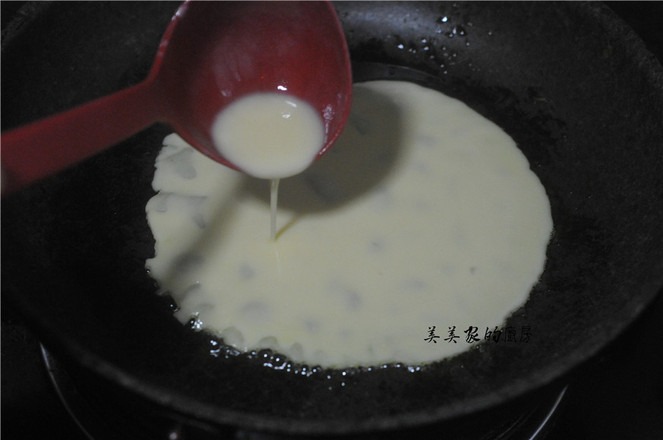 5分鐘就上桌的黃金雞蛋餅的做法-家常味煎菜譜-易網健康養生網 5分鐘就上桌的黃金雞蛋餅的做法-家常味煎菜譜