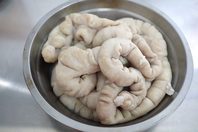 鹵大腸的做法-家常味鹵菜譜-易網(wǎng)健康養(yǎng)生網(wǎng) 鹵大腸的做法-家常味鹵菜譜