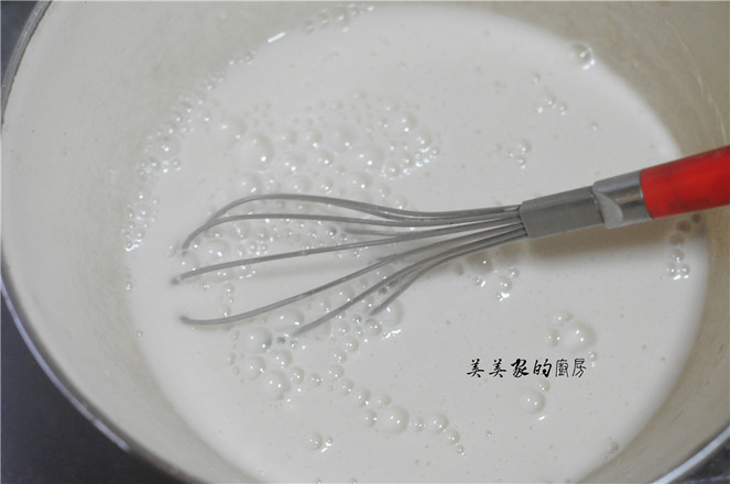 5分鐘就上桌的黃金雞蛋餅的做法-家常味煎菜譜-易網<a href=http://www.aoa7937.com/ target=_blank class=infotextkey>健康養生</a>網 5分鐘就上桌的黃金雞蛋餅的做法-家常味煎菜譜