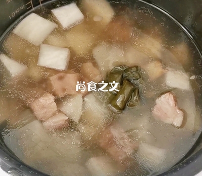 牛腩這樣燉,才是真正的清湯牛腩哦~的做法-咸鮮味燉菜譜-易網健康養生網 牛腩這樣燉,才是真正的清湯牛腩哦~的做法-咸鮮味燉菜譜