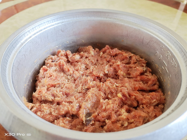 花開富貴(蘿卜蒸肉)的做法-咸鮮味蒸菜譜-易網<a href=http://www.aoa7937.com/ target=_blank class=infotextkey>健康養生</a>網 花開富貴(蘿卜蒸肉)的做法-咸鮮味蒸菜譜