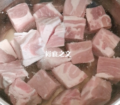 牛腩這樣燉,才是真正的清湯牛腩哦~的做法-咸鮮味燉菜譜-易網<a href=http://www.aoa7937.com/ target=_blank class=infotextkey>健康養生</a>網 牛腩這樣燉,才是真正的清湯牛腩哦~的做法-咸鮮味燉菜譜