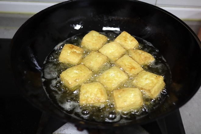 八寶豆腐箱的做法-家常味燒菜譜-易網健康養生網 八寶豆腐箱的做法-家常味燒菜譜