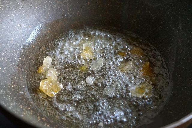 懶人版糖醋排骨的做法-酸甜味炒菜譜-易網健康養生網 懶人版糖醋排骨的做法-酸甜味炒菜譜