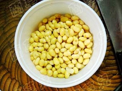 黃豆蛋白紅燒肉的做法-家常味燒菜譜-易網(wǎng)健康養(yǎng)生網(wǎng) 黃豆蛋白紅燒肉的做法-家常味燒菜譜