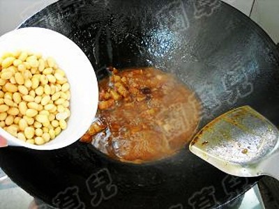 黃豆蛋白紅燒肉的做法-家常味燒菜譜-易網(wǎng)健康養(yǎng)生網(wǎng) 黃豆蛋白紅燒肉的做法-家常味燒菜譜