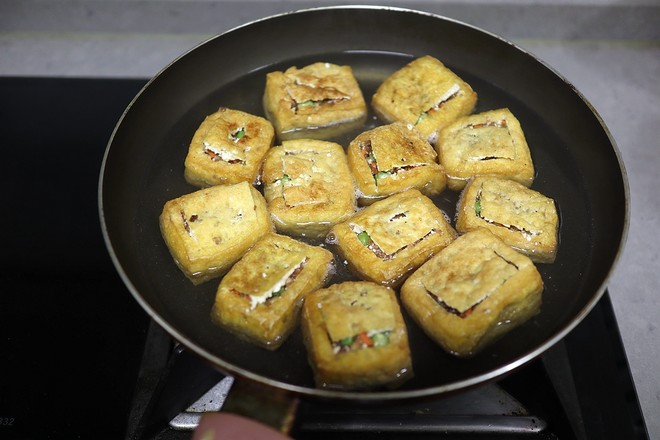 八寶豆腐箱的做法-家常味燒菜譜-易網健康養生網 八寶豆腐箱的做法-家常味燒菜譜