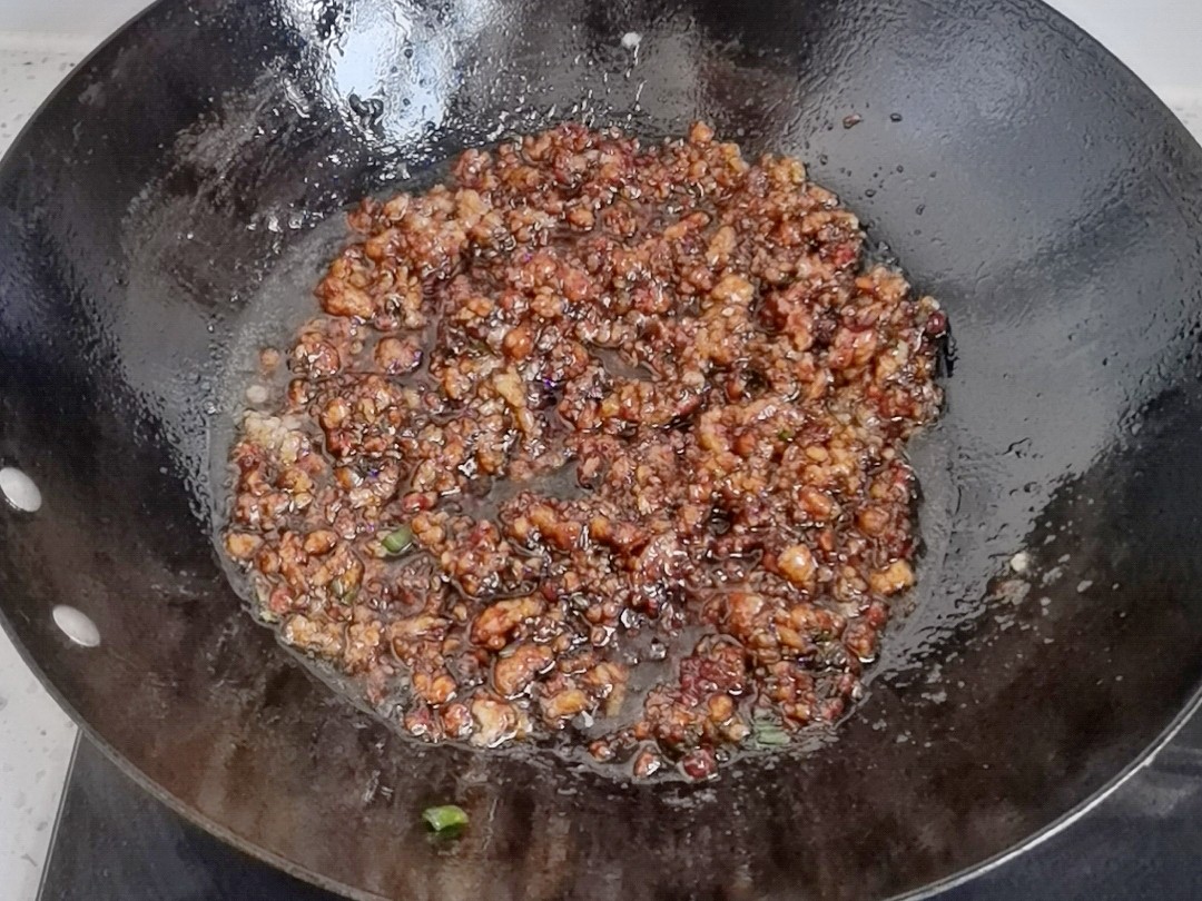 年夜飯富貴吉祥京醬肉絲豆皮卷,卷住好運財運卷住所有美好的做法-咸鮮味炒菜譜-易網健康養(yǎng)生網 年夜飯富貴吉祥京醬肉絲豆皮卷,卷住好運財運卷住所有美好的做法-咸鮮味炒菜譜